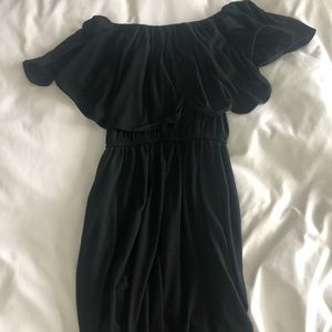 Off shoulder ruffle maxi dress